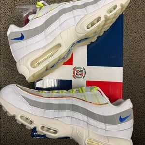 Nike Air Max 95 De Lo Mio - White and Gray with Blue Accents